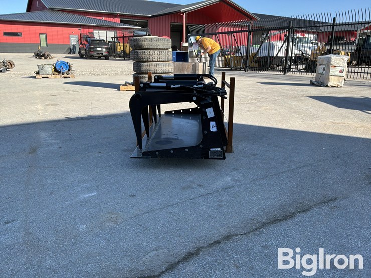 2026-massey-ferguson-730-image-8