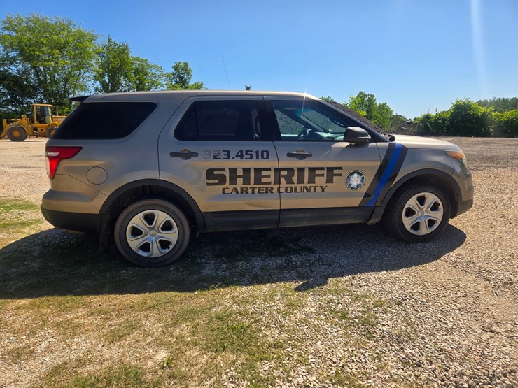 2015-ford-explorer-image-14