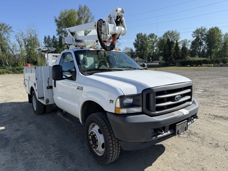 2004-ford-f550-sd-image-2