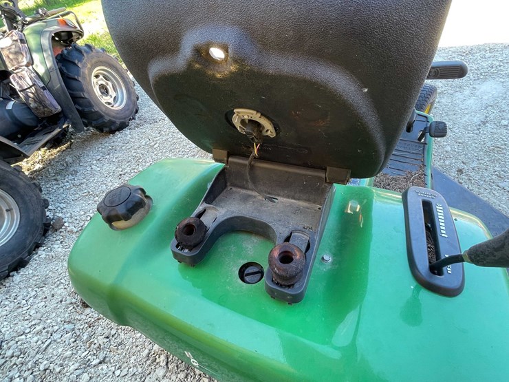 john-deere-lx255-image-8