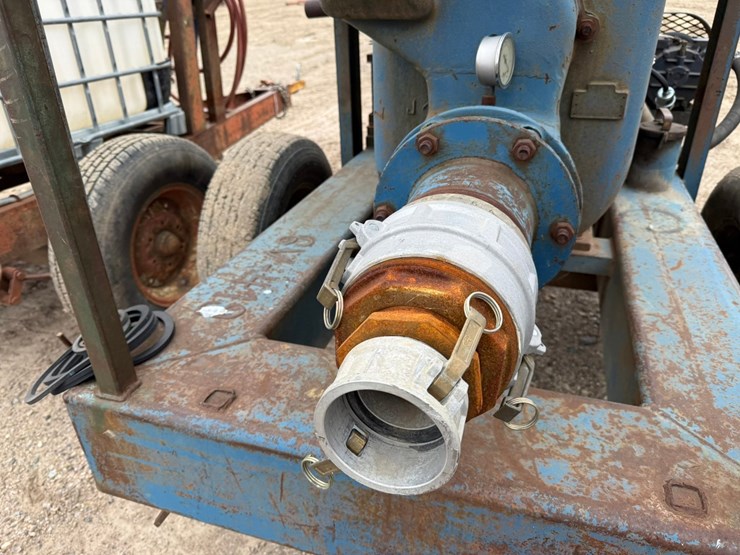 #3889-•-towable-water-pump-image-27