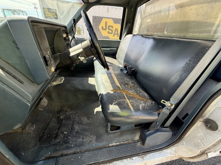 1989-chevrolet-c25-pickup-image-20
