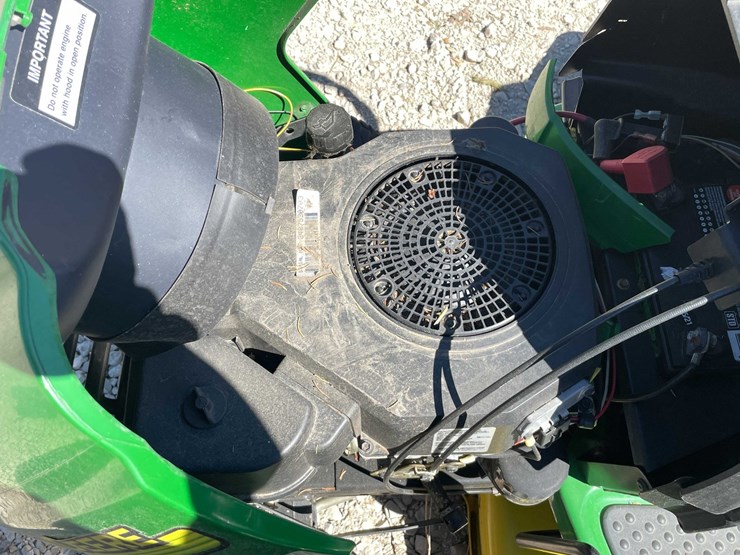 john-deere-l110-image-25