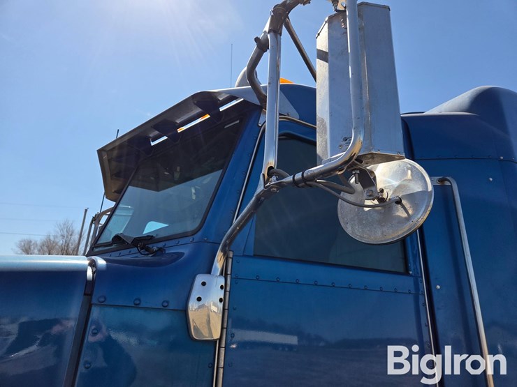 2012-peterbilt-386-image-14