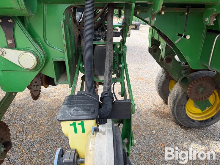 2009-john-deere-1790-image-18