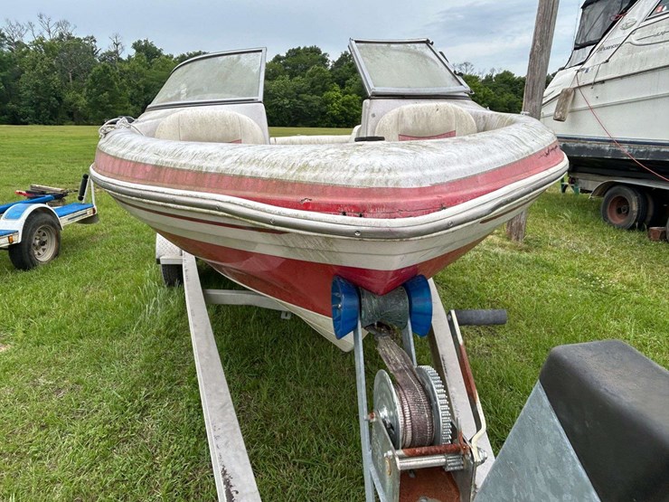 2008-tahoe-q5i-ski-boat-w/mercruiser-alpha-one-inboard-&-aluminum-trailer-(no-title~bos-only) (inop)-image-10