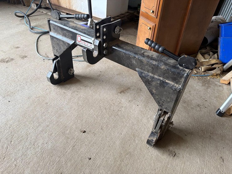 like-new--double-h-category-2-quick-hitch-image-1