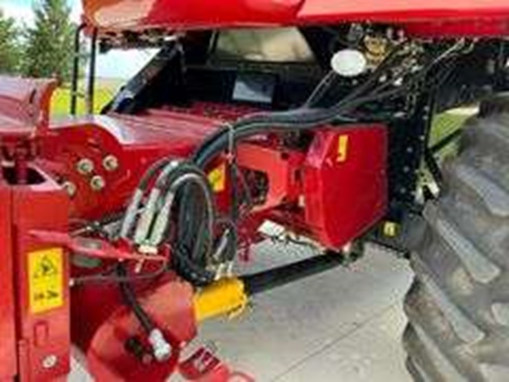 2012-case-ih-6130-image-17