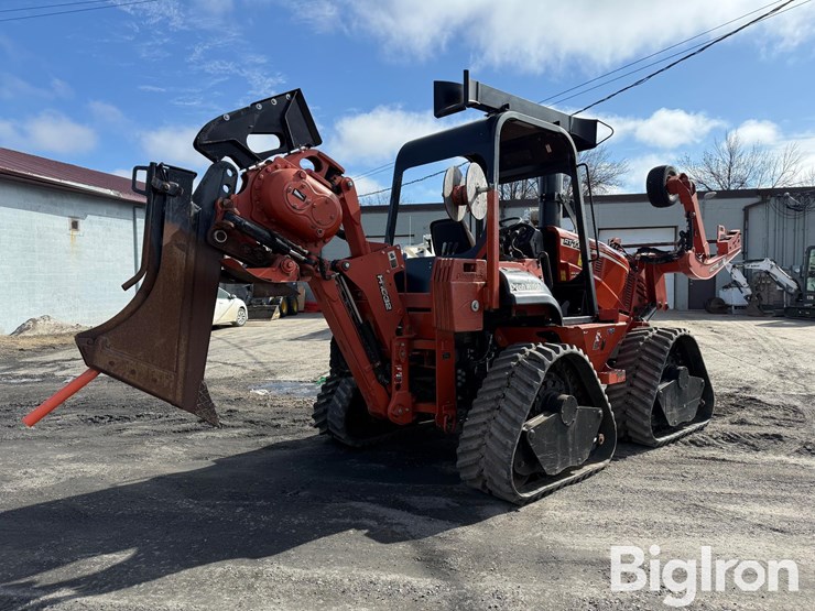 2012-ditch-witch-rt115-quad-image-5