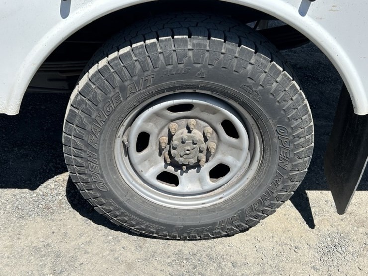 2015-ford-f350-sd-image-35