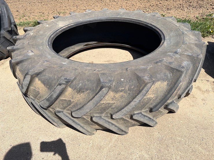 1-michelin-520/85r46-tire-image-7