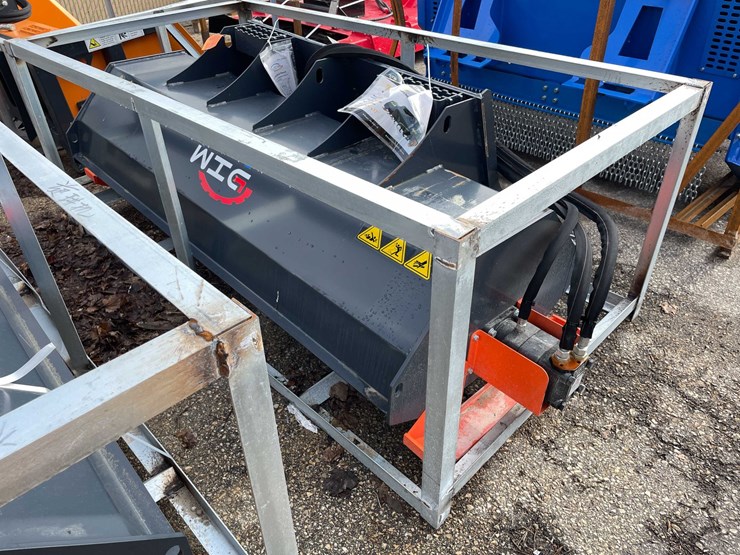 #9030-•-unused-wig-72"-bi-directional-skid-steer-rototiller-(o12)-image-2