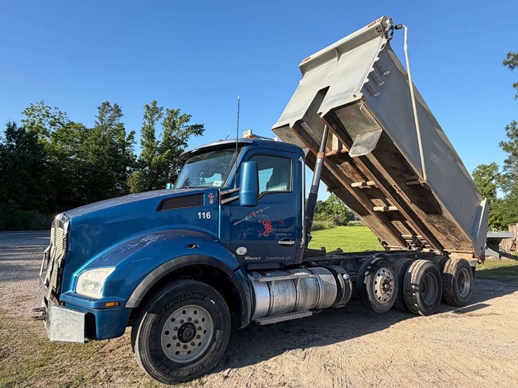 2016-kenworth-t880-image-1