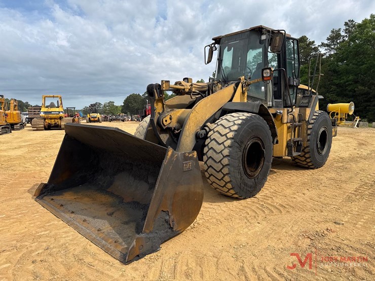 caterpillar-416-image-4