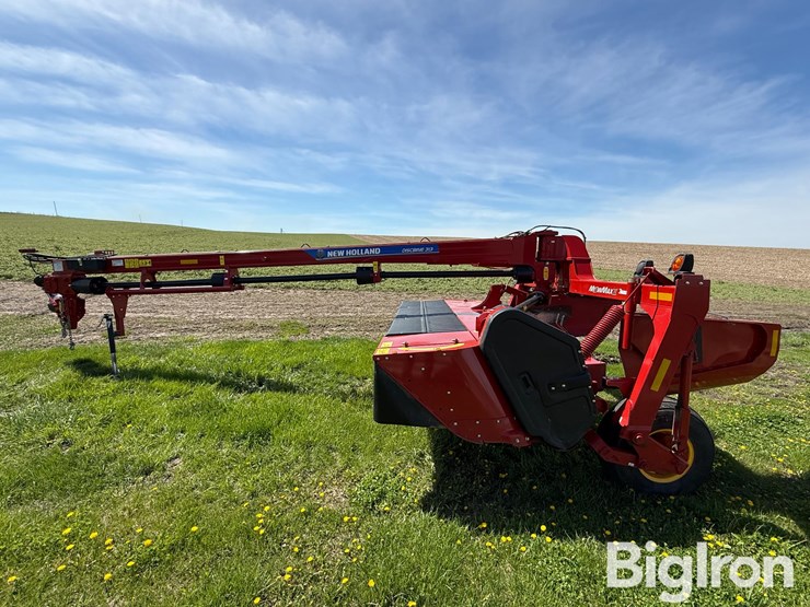 2021-new-holland-1000-image-8