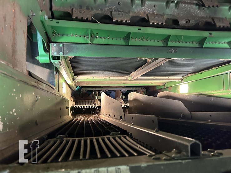 2016-john-deere-s680-image-27