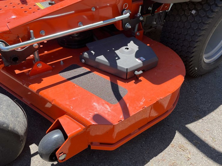 #6928-•-new-husqvarna-zero-turn-riding-lawn-mower-image-12