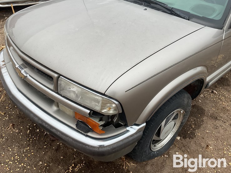 1999-chevrolet-blazer-image-11