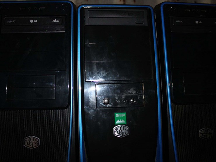 three-shelves-of-desktop-computers-image-5