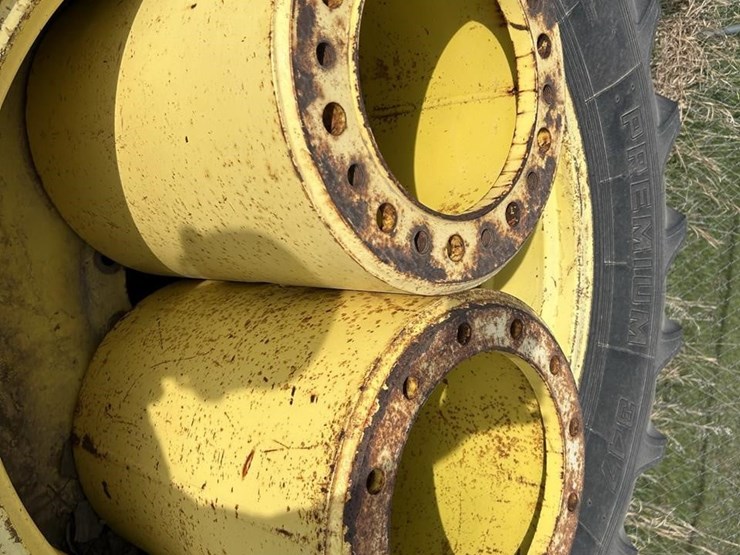 2021-john-deere-4830-image-4