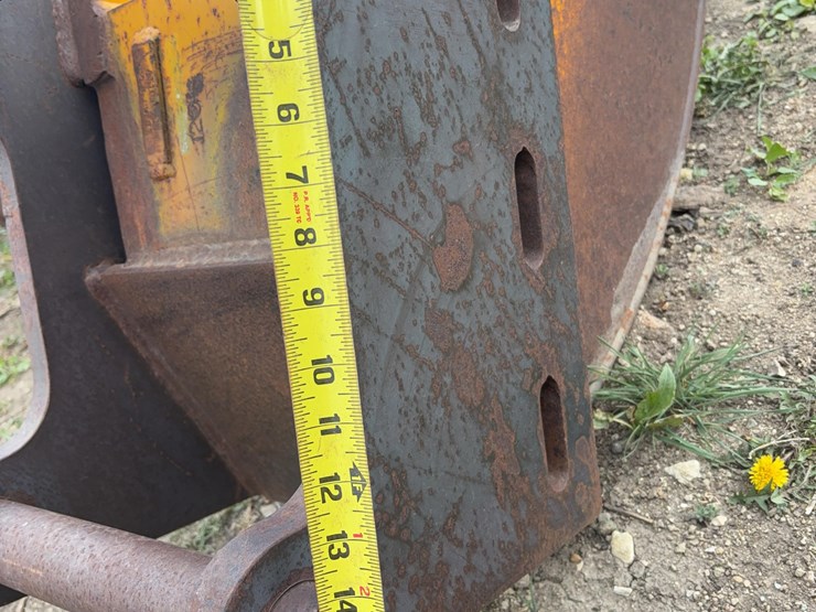 at1011631-bucket-image-8