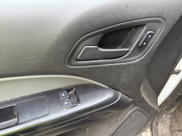 2016-chevrolet-colorado-image-26