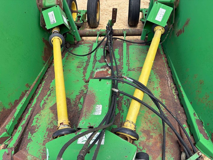 john-deere-15-image-11