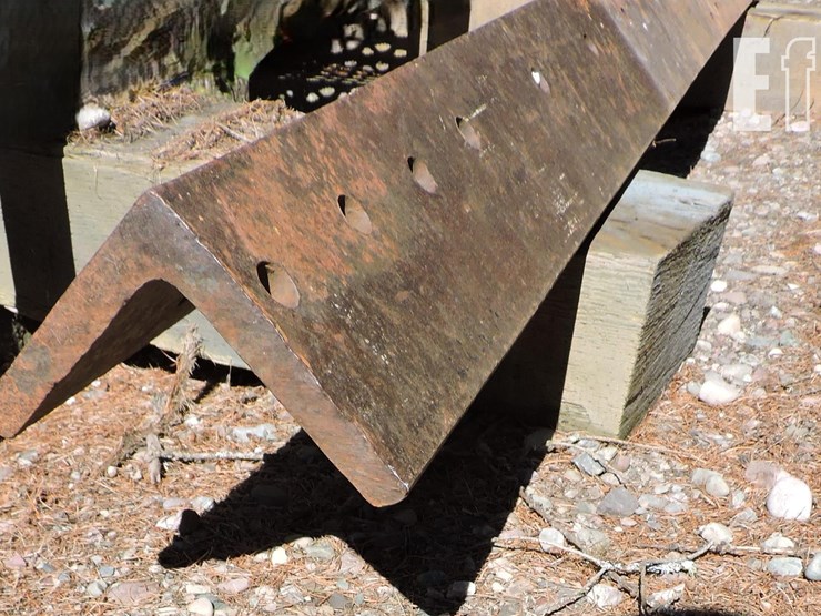 angle-iron,-(1)-piece-¾”-x-6”-x-6”-x-9’-image-2