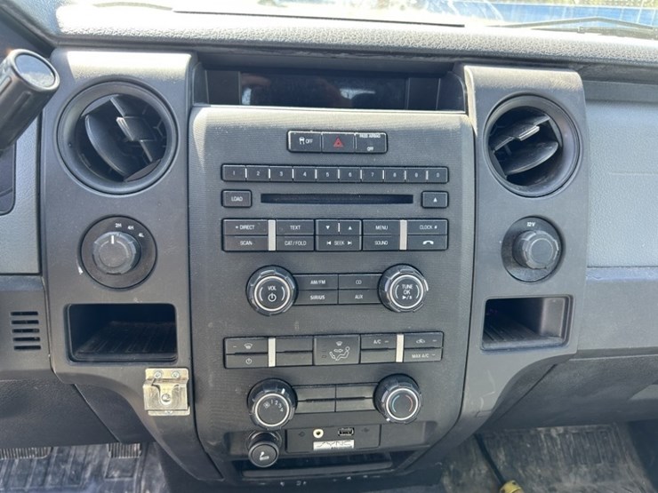2011-ford-f150-xl-image-17