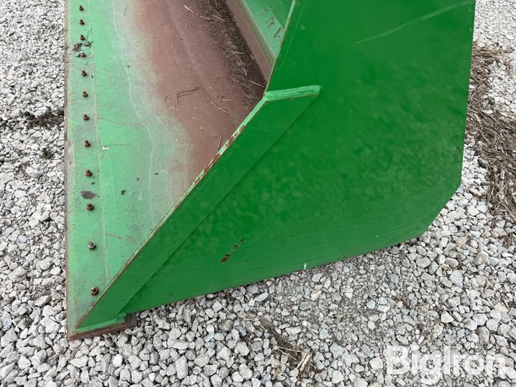 john-deere-8-image-16