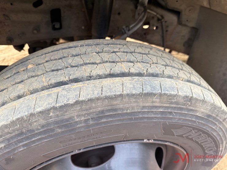 2003-ford-f550-xlt-image-5