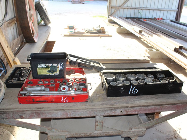 lot-of-3/4-"-and-1"-sockets-image-1