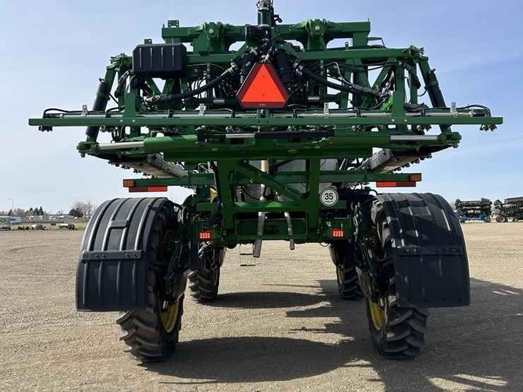 2020-john-deere-r4045-image-6