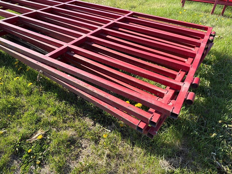 4-10ft-livestock-gates-image-5