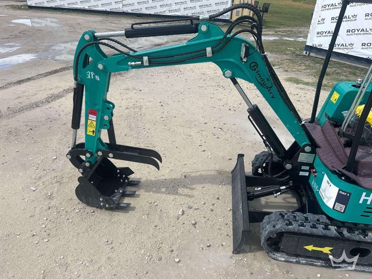 2026-cfg-industrial-h16r-mini-excavator-image-13