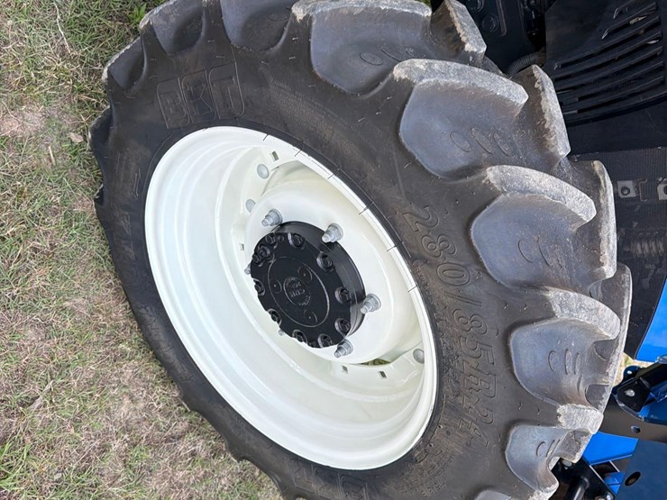 new-holland-powerstar-75-image-8