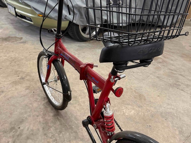 2-like-new-foldable-bikes-image-9