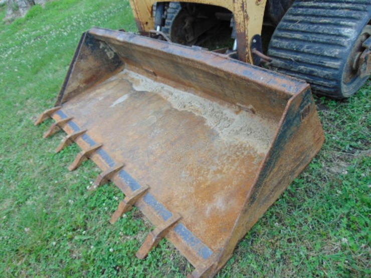 caterpillar-277b-image-2