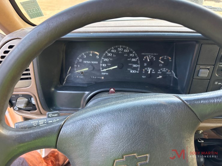1995-chevrolet-cheyenne-3500-image-31