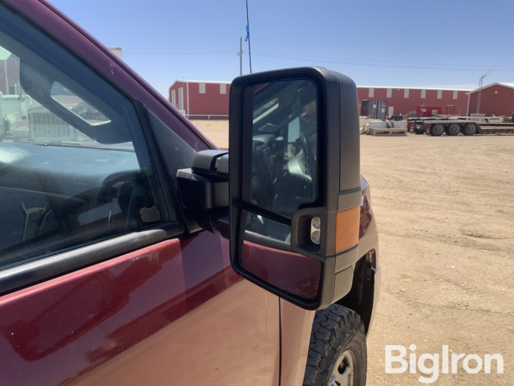 2018-chevrolet-silverado-2500-image-16