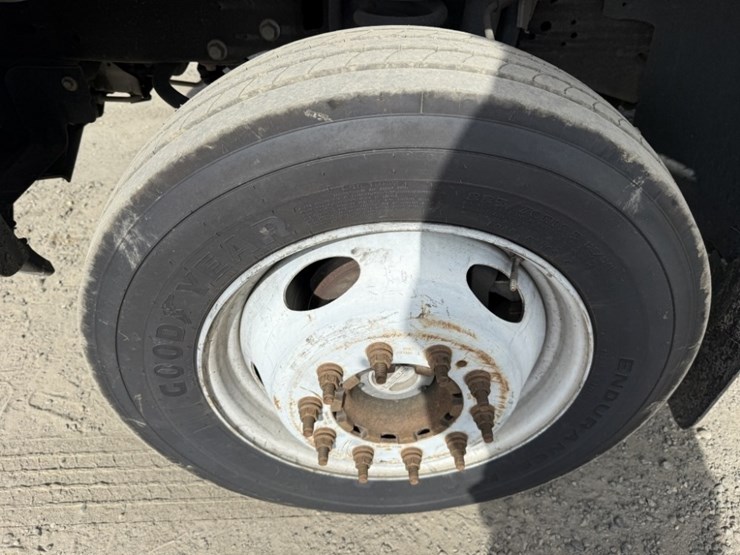 2005-ford-f550-xl-sd-image-16