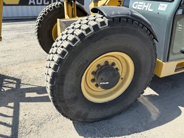 2010-gehl-dl11-44-image-12