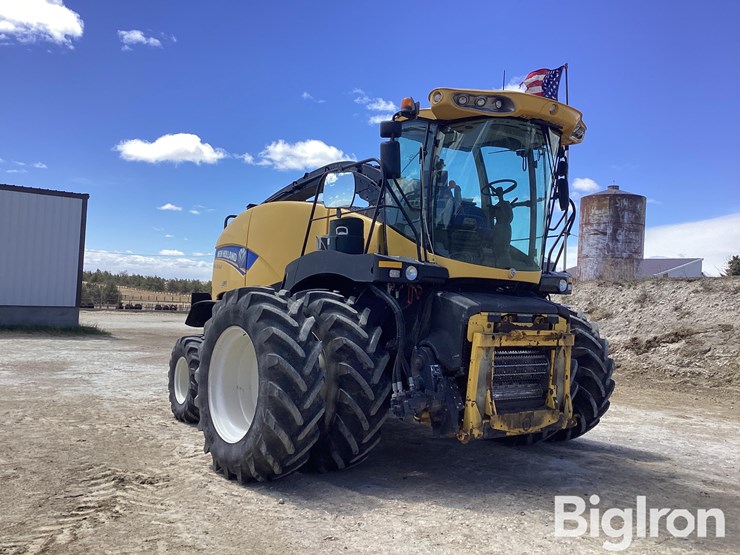 2015-new-holland-fr700-image-3