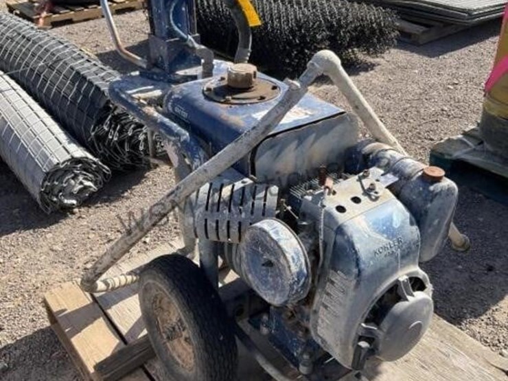 graco-gh533-gas-powered-paint-sprayer-image-3