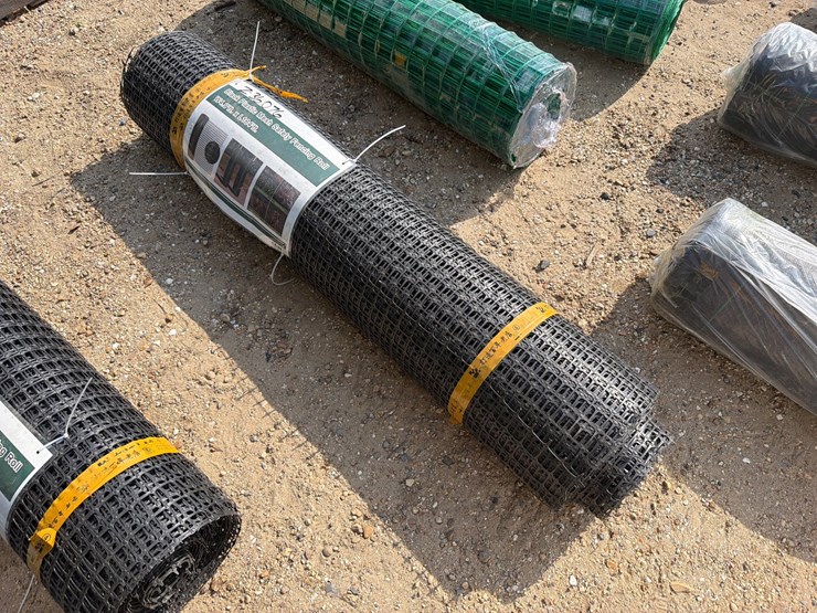 #5195-•-roll-of-plastic-mesh-safety-fencing-image-1