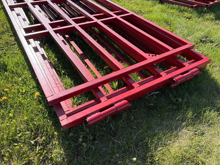 5-14ft-livestock-gates-image-6