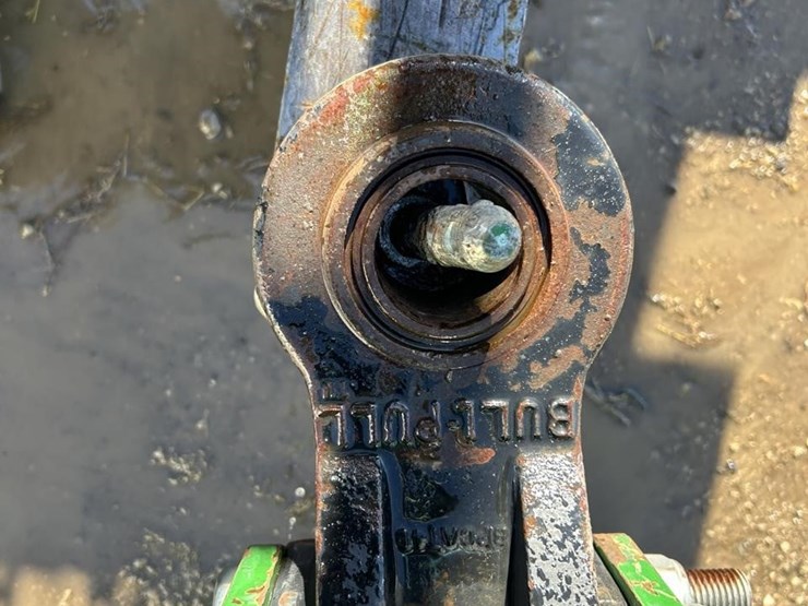 2016-john-deere-l340-image-14