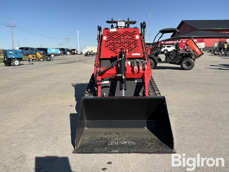 2026-massey-ferguson-730-image-2