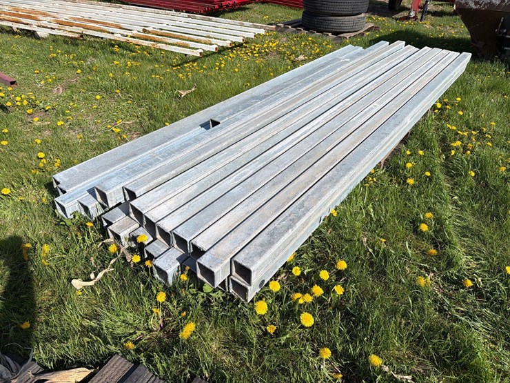 22-10ft-6”-long-fence-poles-image-1