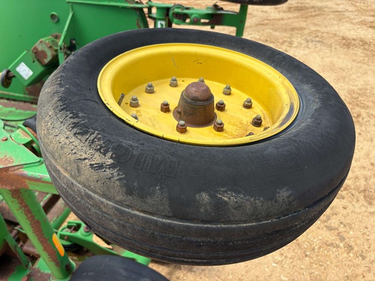john-deere-15-image-19